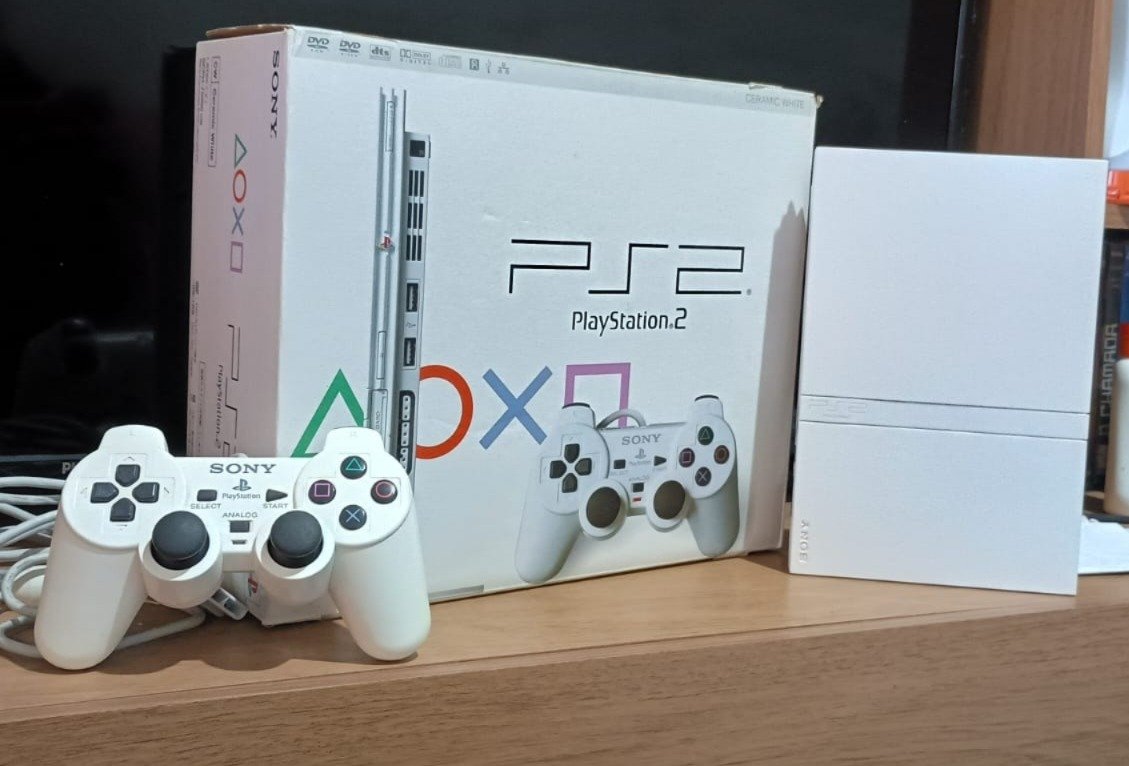 PlayStation 2 - CIB - Ceramic White