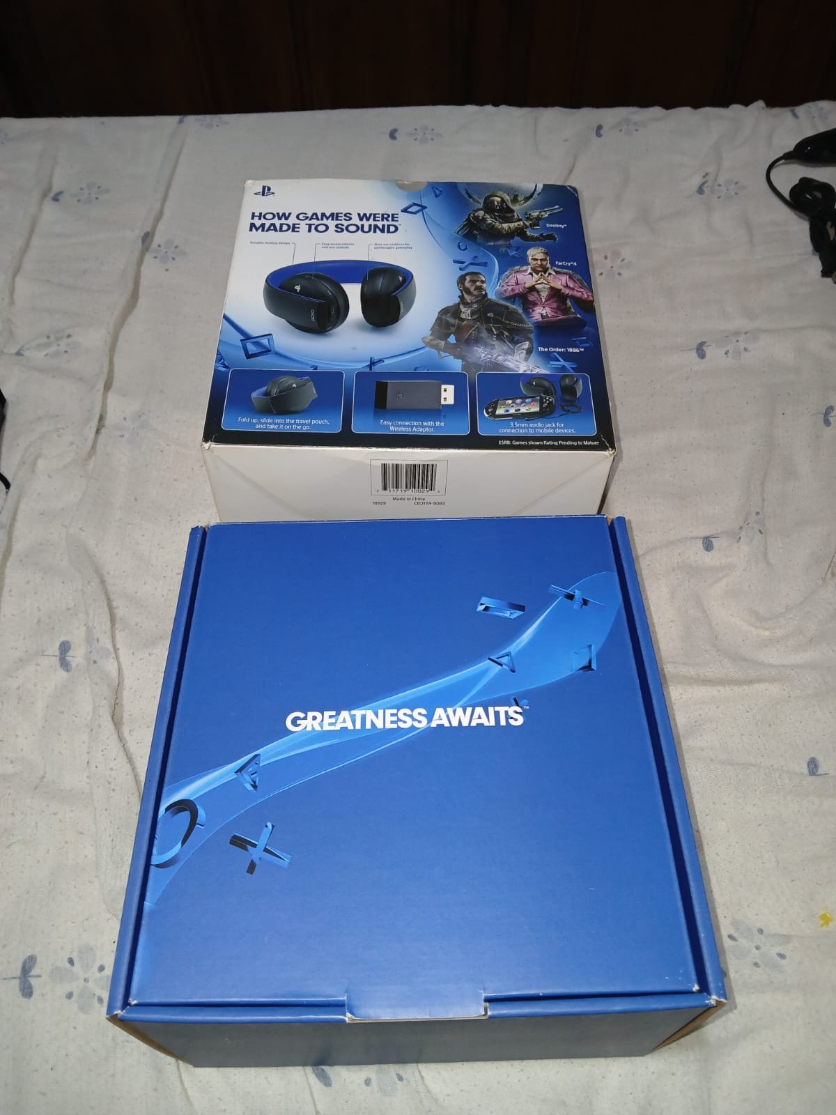 Caixa Completa com Berço e Encartes do Headphone Original Sony para PlayStation 3 ( Não inclui o Headphone)