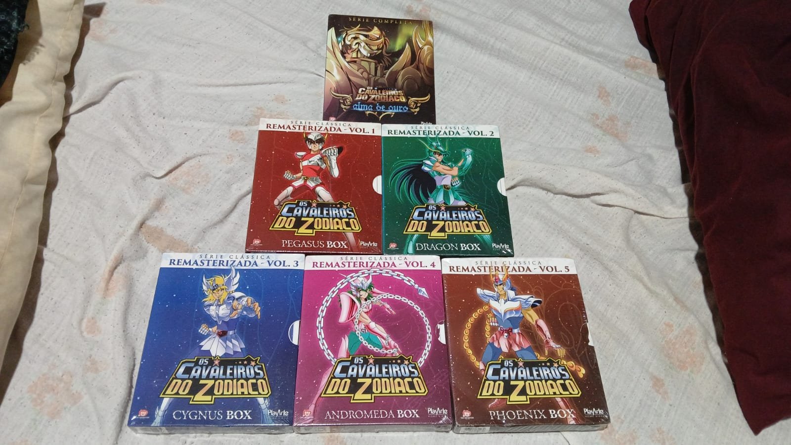 Kit 5 Boxes Blu-ray CDZ Saint Seiya Remasterizada: Vol. 1 a 5 (Novos & Lacrados) & Box Blu-ray CDZ: Alma de Ouro (Lacrado)